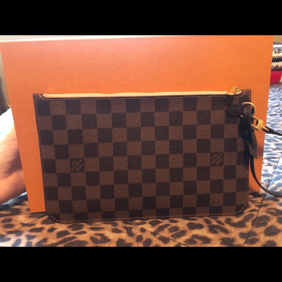 ✨Authentic✨ Louis Vuitton Neverfull DE Pouch Only - Picture 15 of 17